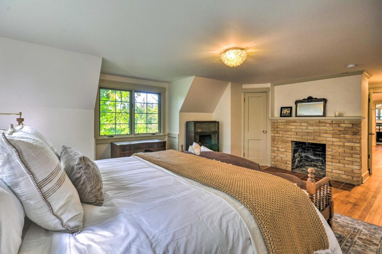 Peaceful And Elegant Cottage With Riverside View Oregon City Exterior foto